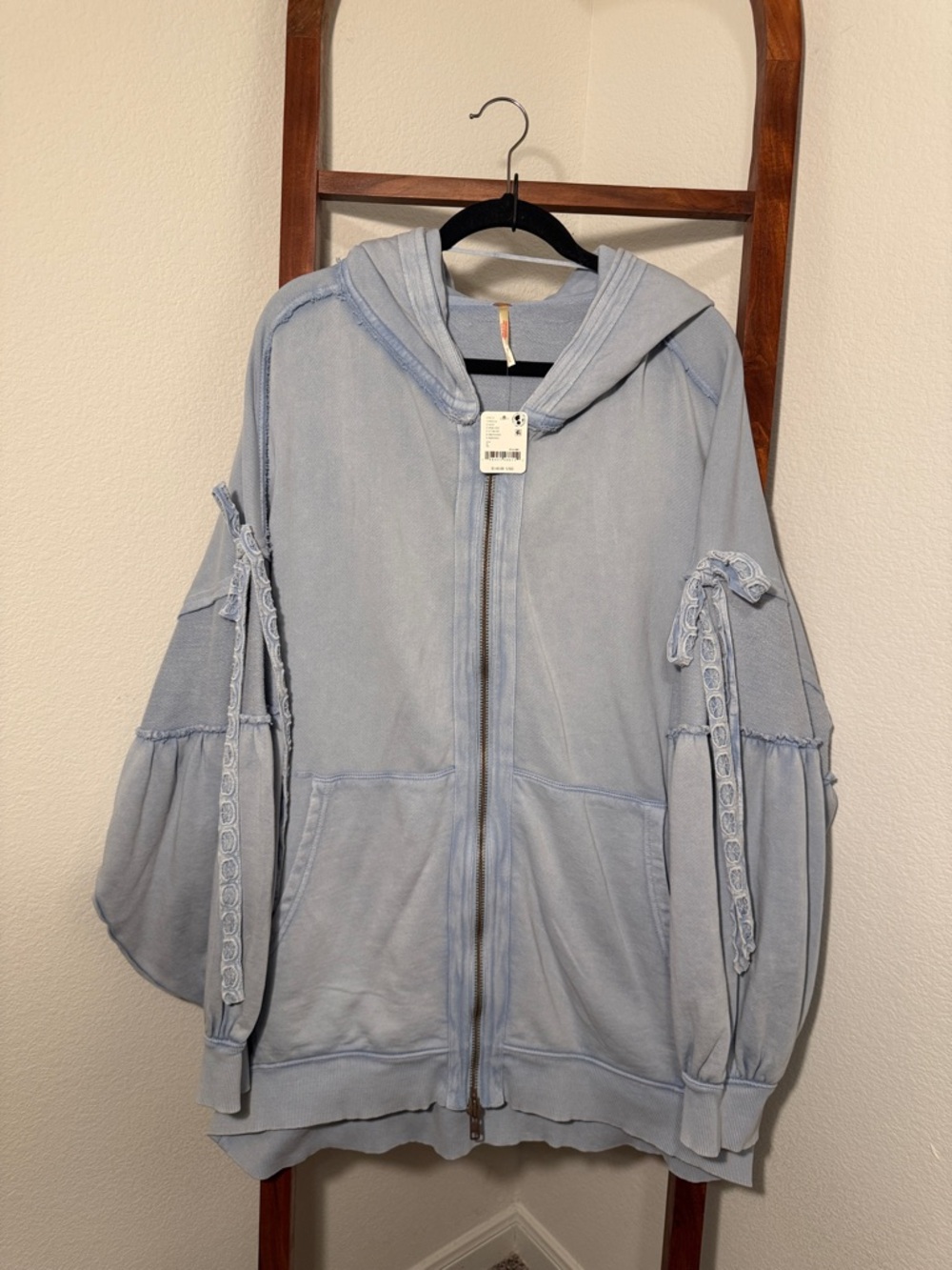 Free People Bow Girl Sweatshirt Lt Blue Zip Hoodie with Bow Accent Size LG NWT